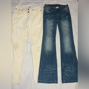 Low-rise and bootcut corduroys and jeans. Authentic 90’s / Y2K fashion. Size 1/2